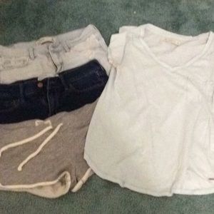 Abercrombie Fitch lot shorts small bonus T-shirt